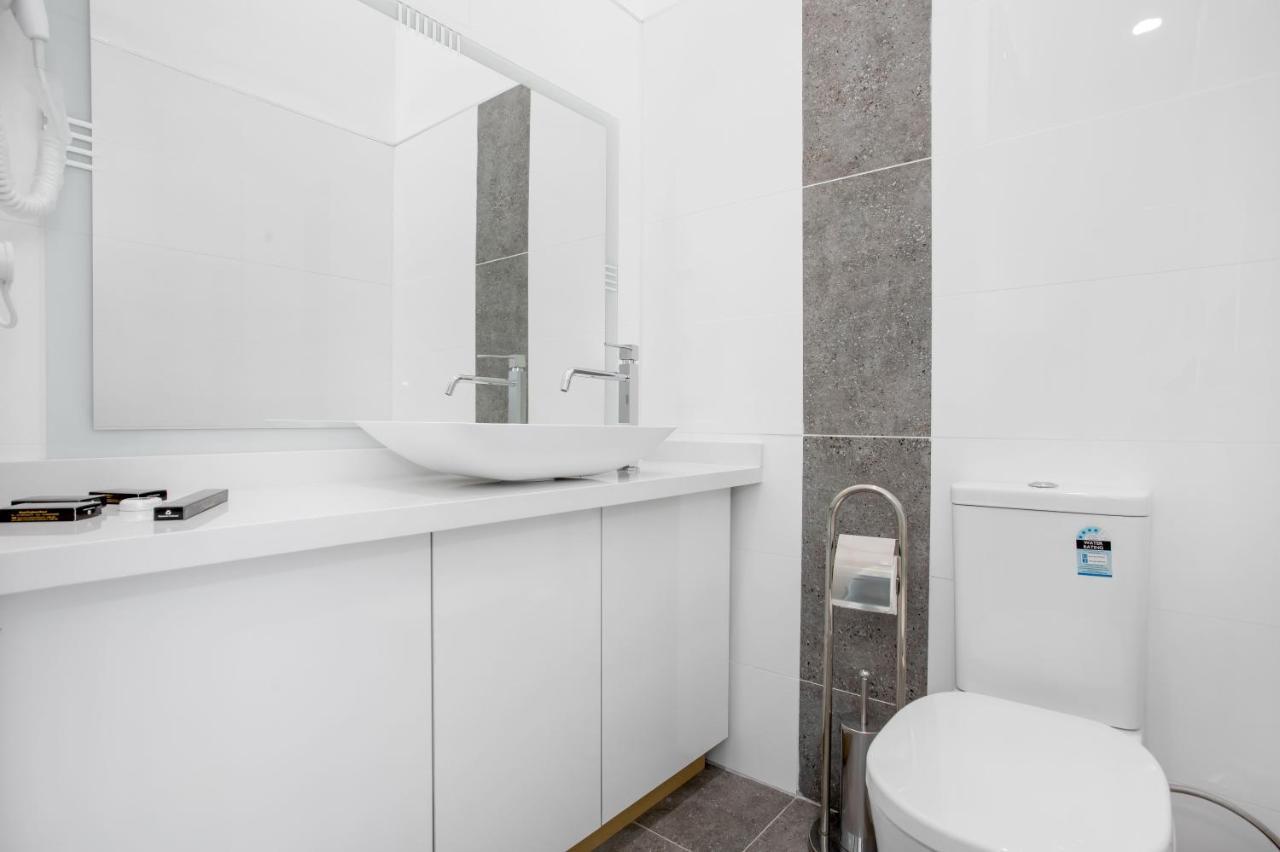 Oakleigh House Hotel Бърни Екстериор снимка