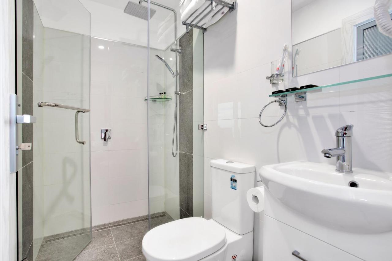 Oakleigh House Hotel Бърни Екстериор снимка