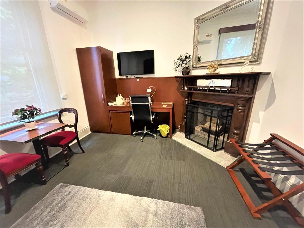 Oakleigh House Hotel Бърни Екстериор снимка